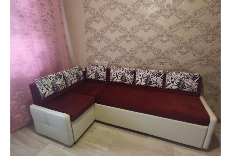 Оскар со спальным местом (Красно-белый)