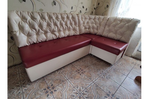 Блюз красно-белый  (со спальным местом)